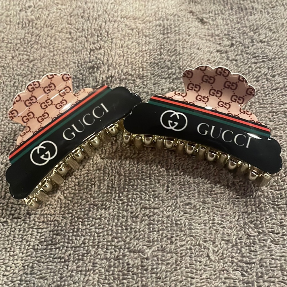 2 piece GG claw hair clips